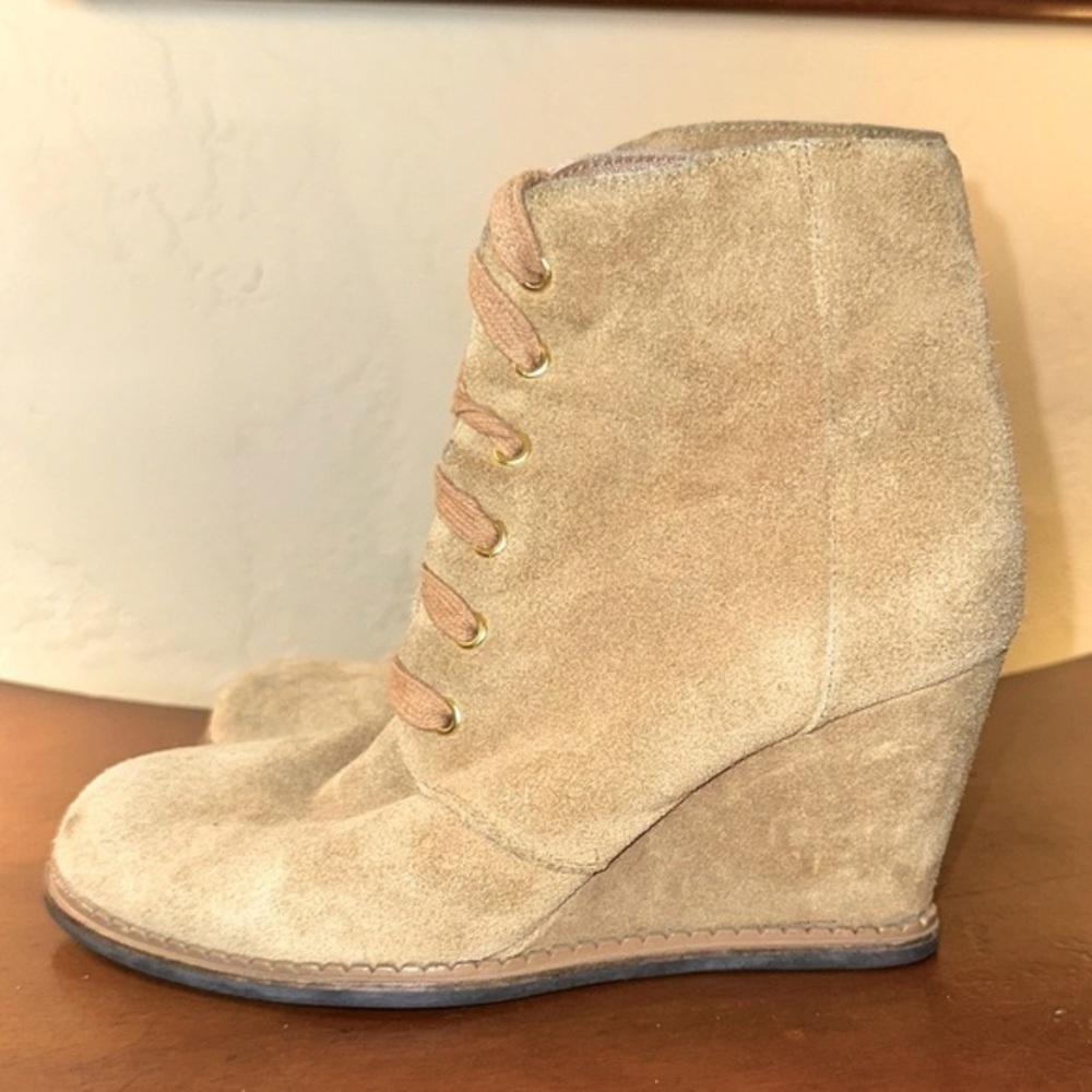 Kate Spade New York Saundra Honey‎ Brown Suede Sz 9 Wedge Boot MSRP 298
